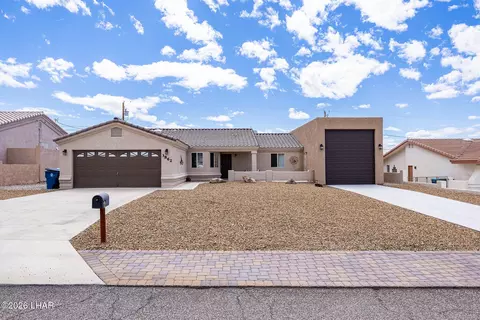 3862 Mission Dr N, Lake Havasu City, AZ 86406
