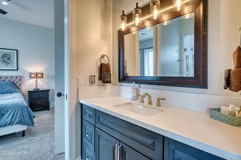Bath - 8491 River View Villas Dr, Parker, AZ 85344 photo 2 of 11