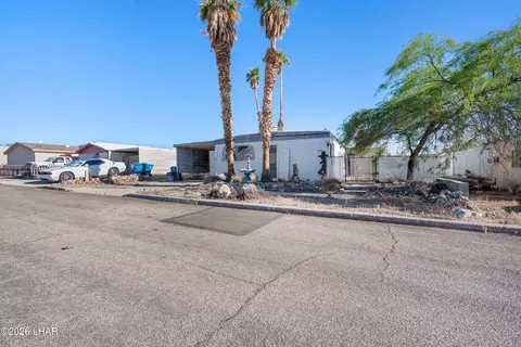 2540 Honeybear Dr, Lake Havasu City, AZ 86404