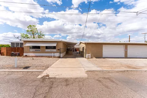 210 Bluewater Dr, Parker, AZ 85344