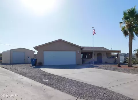 3008 Briggs Ln, Lake Havasu City, AZ 86404