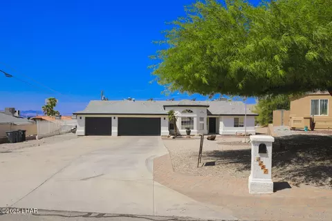 3257 Thunderbird Dr, Lake Havasu City, AZ 86406