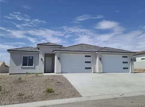 2413 E Calle Madrid, Fort Mohave, AZ 86426