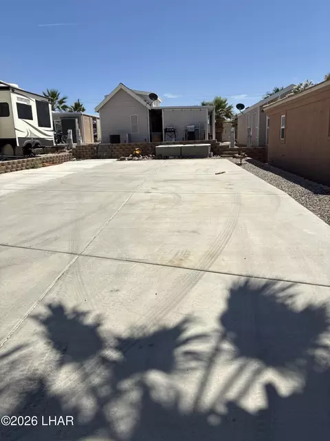 1905 Victoria Farms Rd #103, Lake Havasu City, AZ 86404