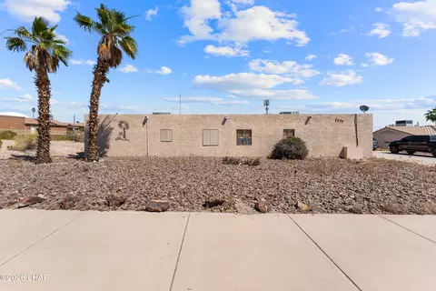 2672 Jamaica Blvd S #3, Lake Havasu City, AZ 86406