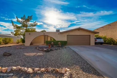 585 Aloha Dr, Lake Havasu City, AZ 86406