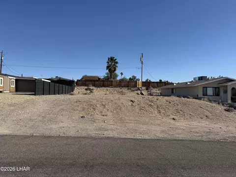 2090 Quartzite Pl, Lake Havasu City, AZ 86404
