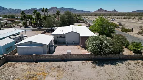 View/Area - 49515 Ruby Ave, Quartzsite, AZ 85346 photo 6 of 13