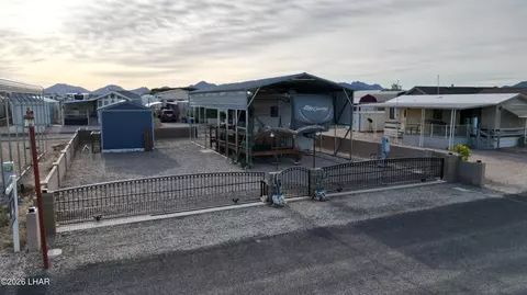 33 N Juniper Rd, Quartzsite, AZ 85346