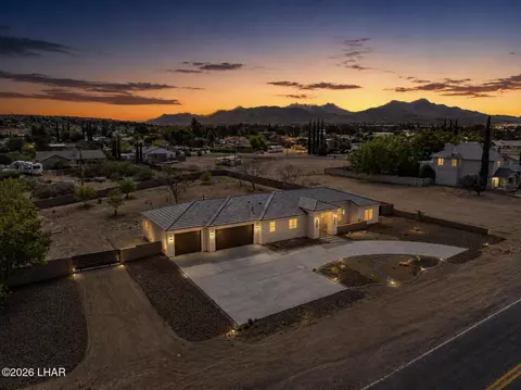 View/Area - 2250 Eastern St, Kingman, AZ 86401 photo 2 of 9