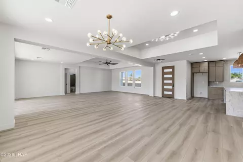 Living - 2250 Eastern St, Kingman, AZ 86401 photo 5 of 8