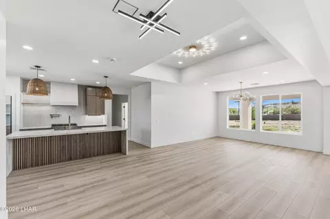 Living - 2250 Eastern St, Kingman, AZ 86401 photo 1 of 8