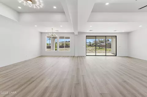 Living - 2250 Eastern St, Kingman, AZ 86401 photo 3 of 8