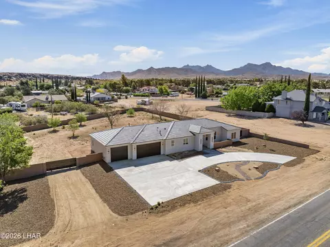View/Area - 2250 Eastern St, Kingman, AZ 86401 photo 7 of 9