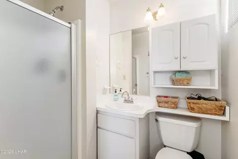 Bath - 256 E Riverfront Dr, Parker, AZ 85344 photo 3 of 3
