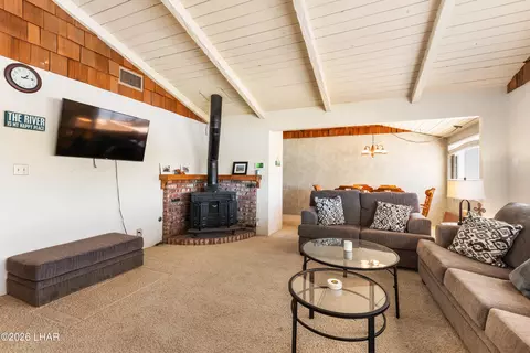 Living - 256 E Riverfront Dr, Parker, AZ 85344 photo 4 of 5