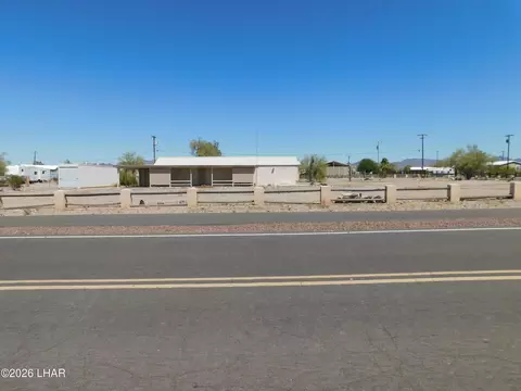 1040 W Pyramid St, Quartzsite, AZ 85346