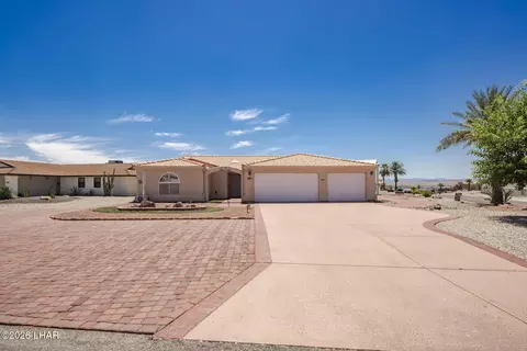 1940 Deer Run Ln, Lake Havasu City, AZ 86404