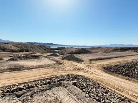 2577 Sixty-seven Way, Lake Havasu City, AZ 86406