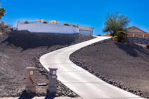 3928 Flying Cloud Ln, Lake Havasu City, AZ 86406