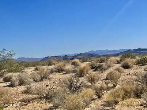 24515159 Lincoln St, Yucca, AZ 86438