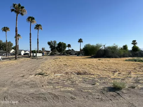 1951 E Courtwright Rd, Mohave Valley, AZ 86440