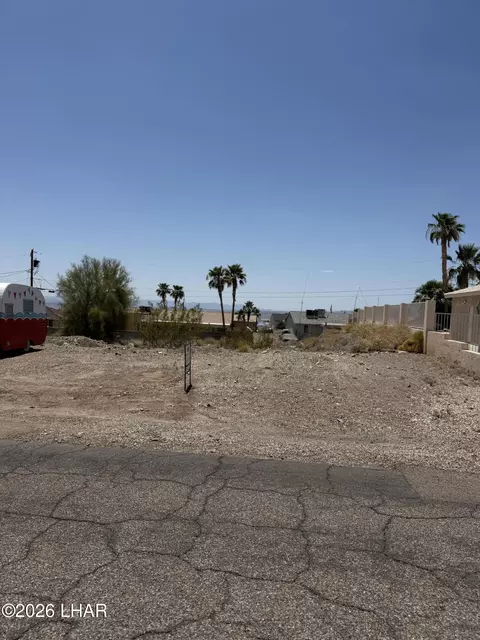 959 Saint Claire Dr, Lake Havasu City, AZ 86404