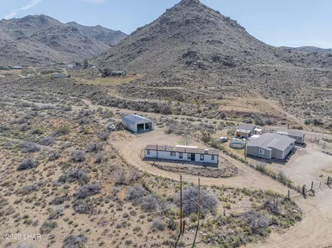 4290 N Smoketree Rd, Golden Valley, AZ 86413