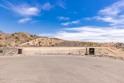 6738 Calle De La Luna, Lake Havasu City, AZ 86406