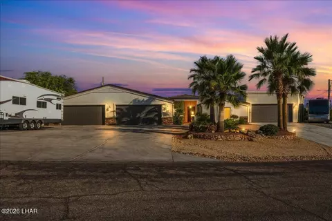 2680 Barite Dr, Lake Havasu City, AZ 86404