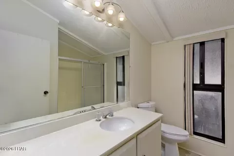 Bath - 480 E Riverfront Dr, Parker, AZ 85344 photo 3 of 3