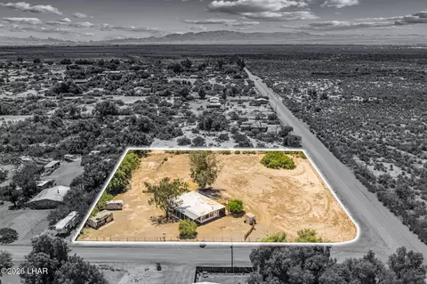 3000 E Surry Dr, Mohave Valley, AZ 86440