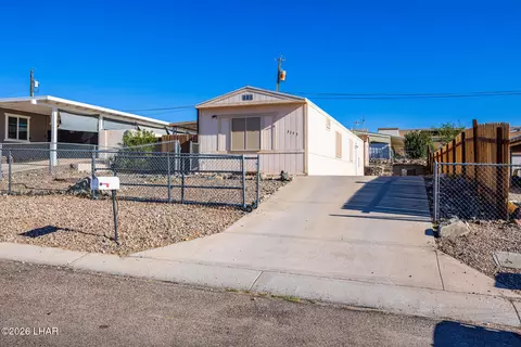 3153 Lake Dr, Lake Havasu City, AZ 86404