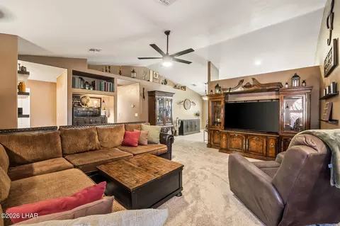 Living - 3973 E Nicole Ave, Kingman, AZ 86409 photo 1 of 3