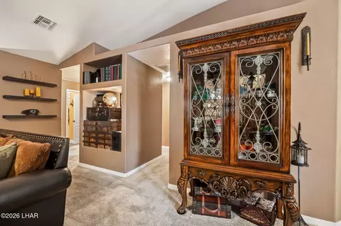 Entry Way - 3973 E Nicole Ave, Kingman, AZ 86409 photo 3 of 4