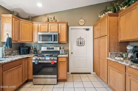 Kitchen - 3973 E Nicole Ave, Kingman, AZ 86409 photo 4 of 4