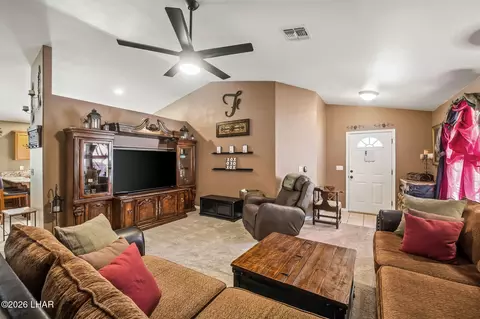 Living - 3973 E Nicole Ave, Kingman, AZ 86409 photo 3 of 3