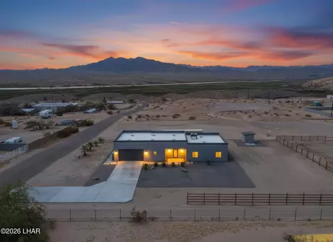 1020 Riverside Dr, Lake Havasu City, AZ 86404