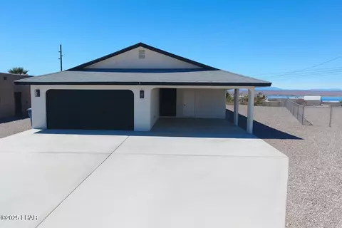 1265 Tanqueray Dr, Lake Havasu City, AZ 86404