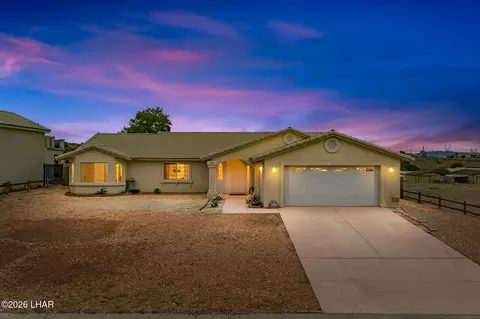 2484 Park Ridge Ave, Bullhead City, AZ 86429