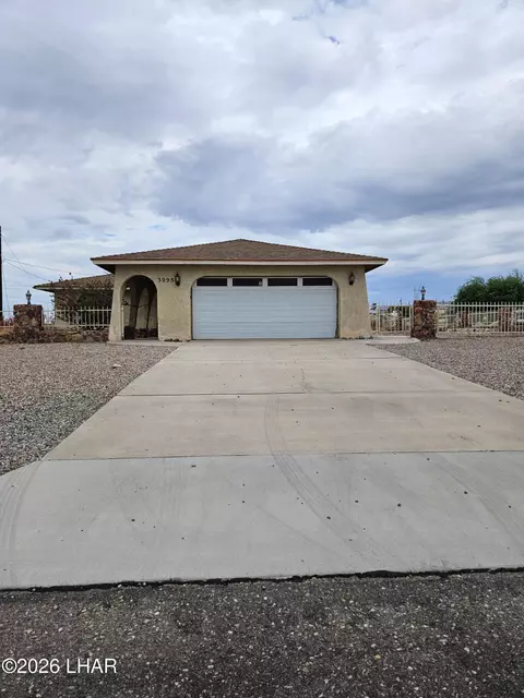 3095 Dogwood Dr, Lake Havasu City, AZ 86404