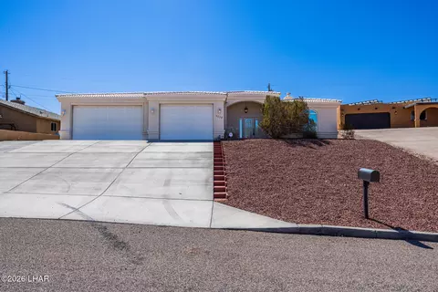 3028 Saddleback Dr, Lake Havasu City, AZ 86406