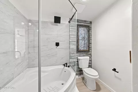 Bath - 2241 E Hackamore Dr, Mohave Valley, AZ 86440 photo 2 of 3