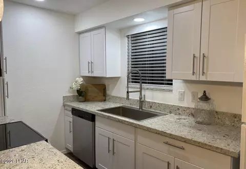 2672 Jamaica Blvd S #5, Lake Havasu City, AZ 86406