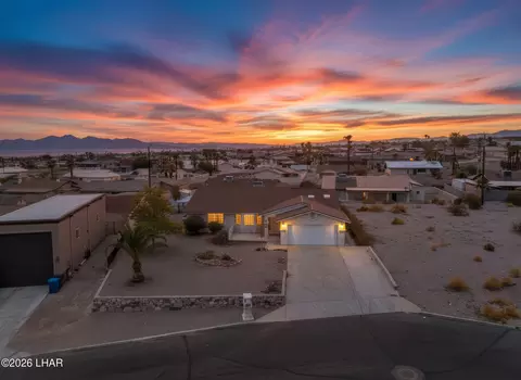 548 War Eagle Plz, Lake Havasu City, AZ 86406