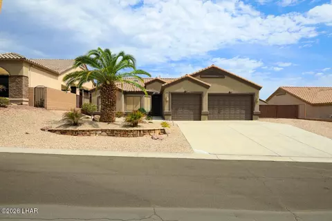 3834 Surrey Hills Ln, Lake Havasu City, AZ 86404