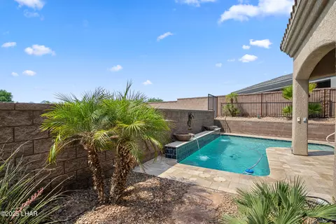 662 Island Dr, Lake Havasu City, AZ 86403