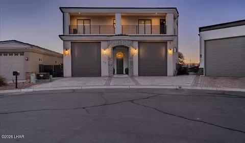 676 Grand Island Cir, Lake Havasu City, AZ 86403