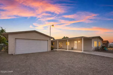1884 Hualapai Dr, Bullhead City, AZ 86442