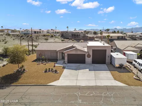 3250 Oakwood Dr, Lake Havasu City, AZ 86404